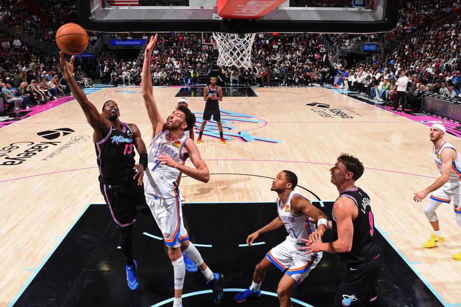 半岛体育娱乐-亚历山大39分杰伦威伤退 热火送雷霆赛季第8败