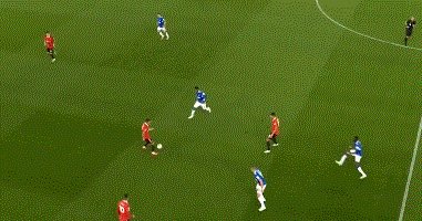 半岛体育注册网址-【英超】C罗700球逆转 马夏尔助攻+伤退 曼联客场胜