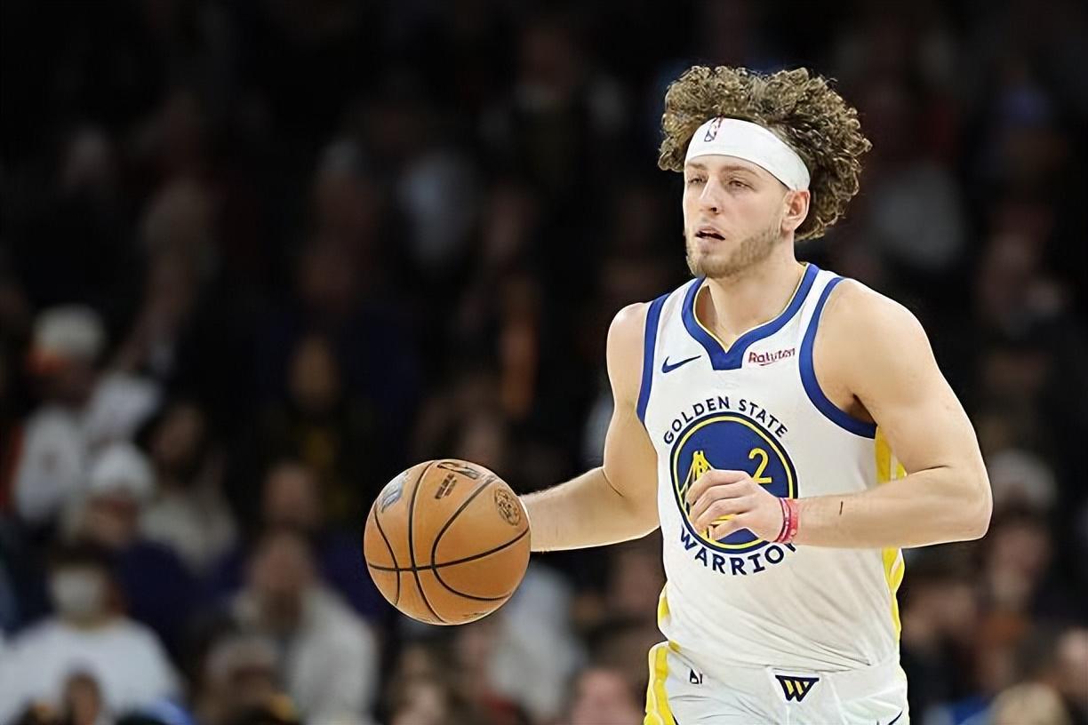 半岛体育官网-只是不太稳定而已，勇士后场新星的个人能力其实并不差？